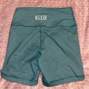 FLEO shorts